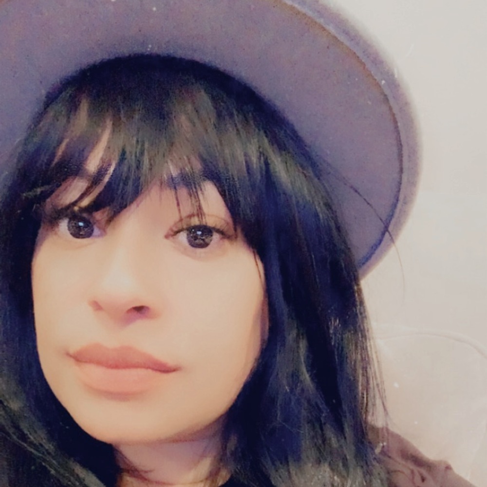 Meet your Posher, Javannis